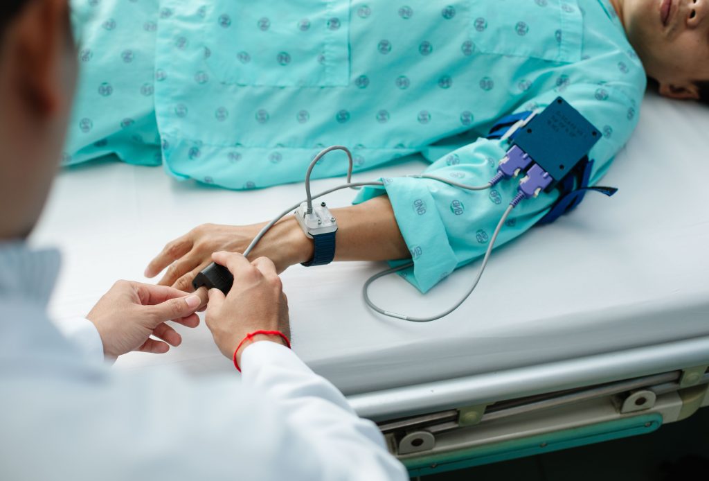 D-SCAPE device on patient in Hospital for Tropical Diseases